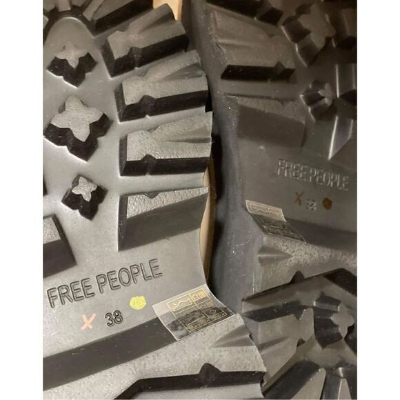 New Free People Montrose Puffer Boots Size 38 - Picture 6 of 6